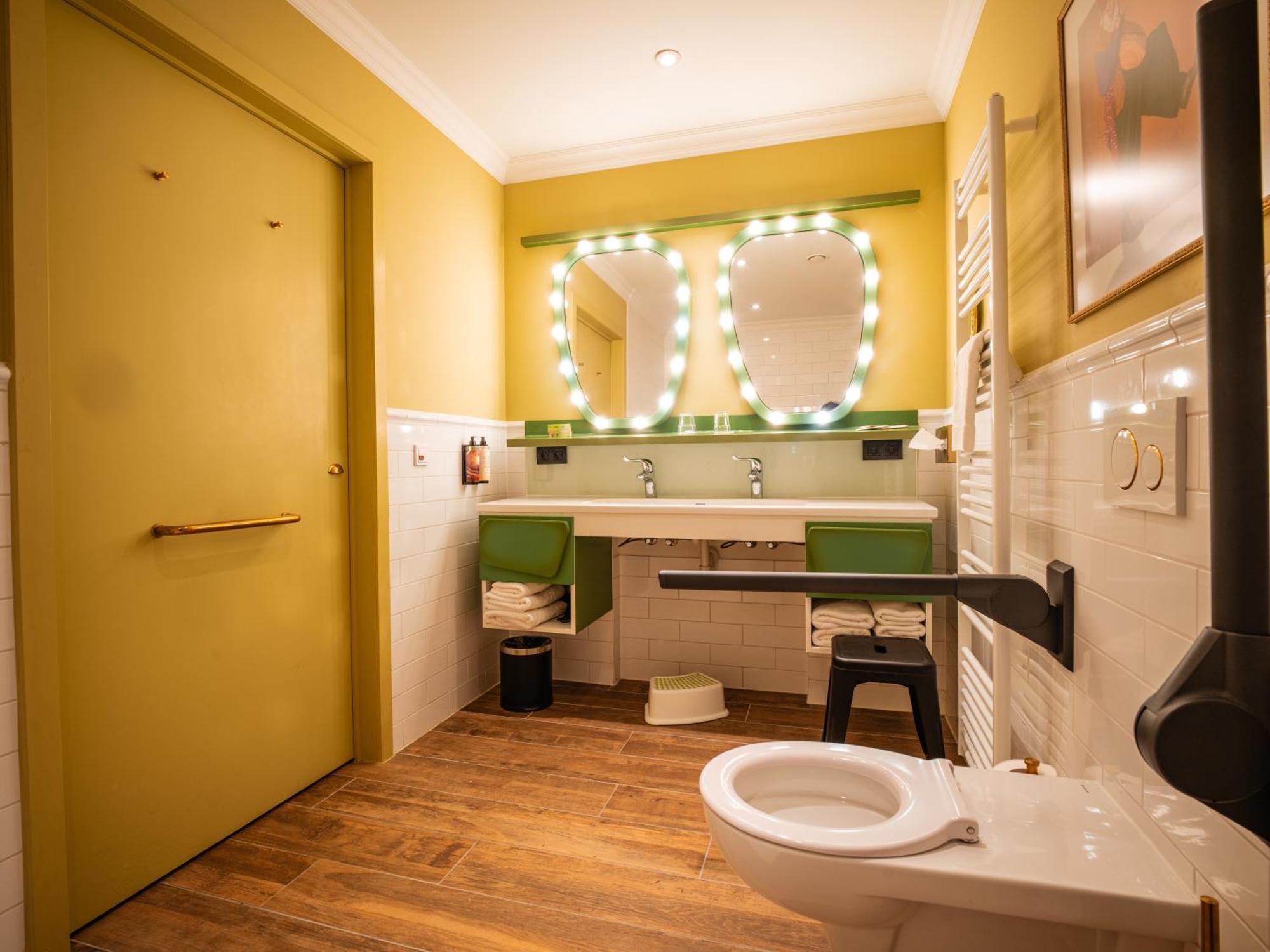 Theater Hotel De Panne Bagian luar foto
