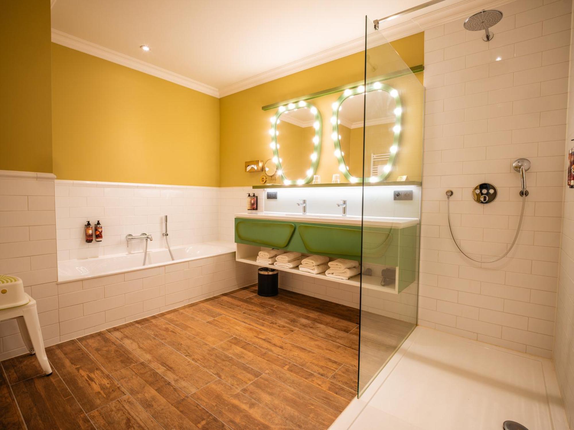 Theater Hotel De Panne Bagian luar foto
