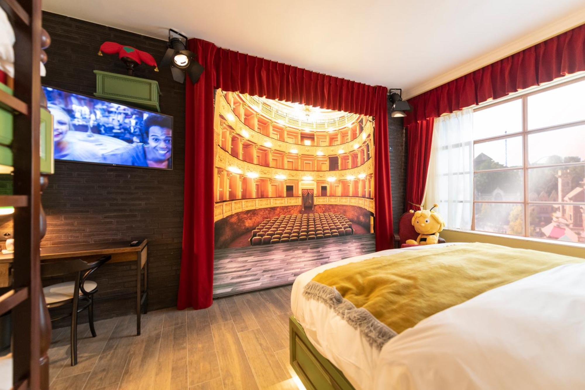 Theater Hotel De Panne Bagian luar foto